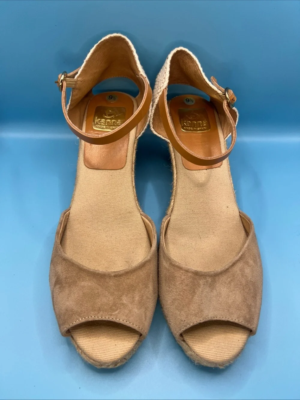 Kanna Espadrilles Beige Suede Peep Toe Ankle Strap Wedge Sandals Women's Sz 9.5